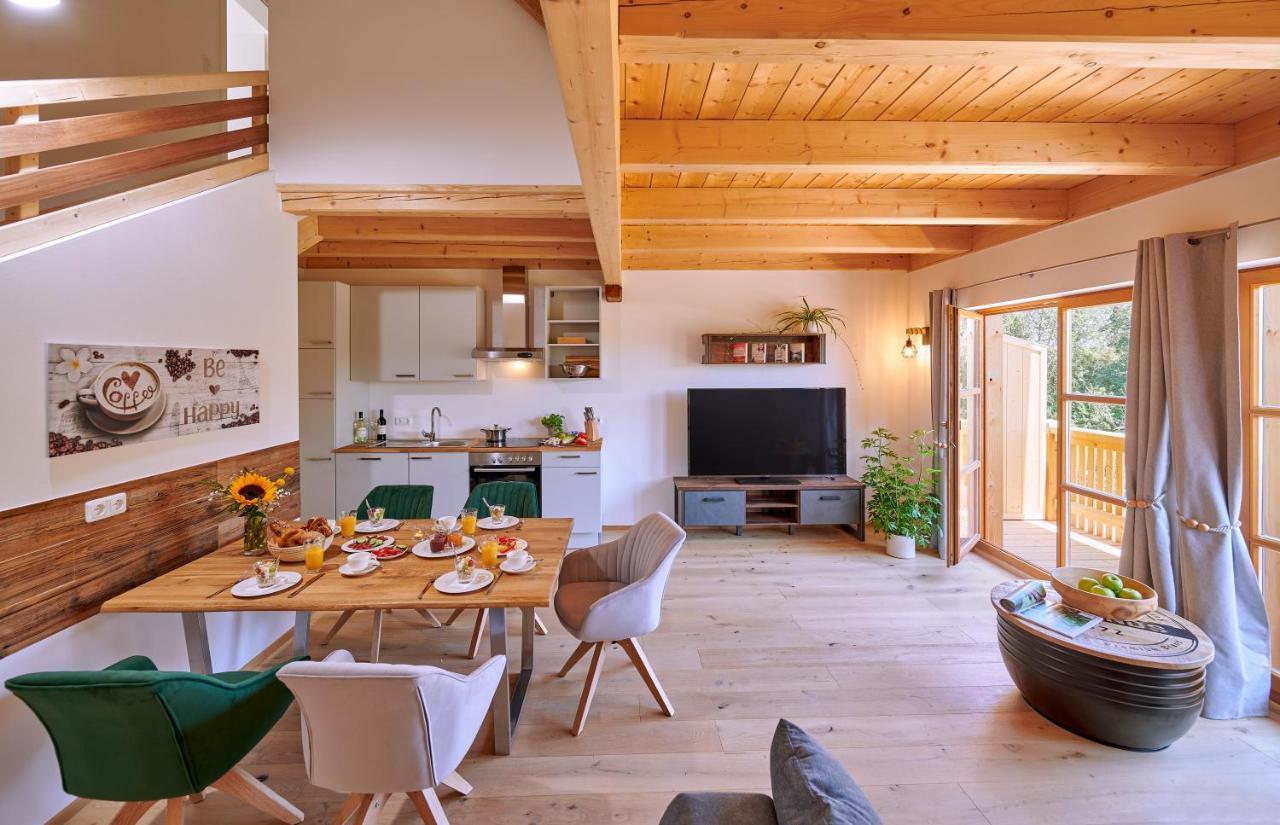 Ferienwohnung Tittmoning Zwischen Salzburg Und Burghausen Exterior foto